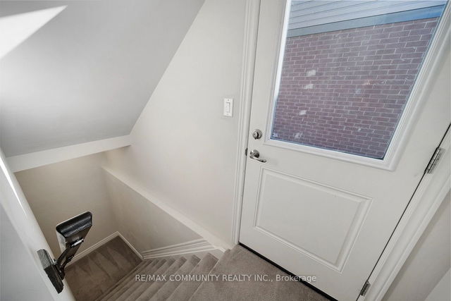 328 Julia (BASEMENT) Drive