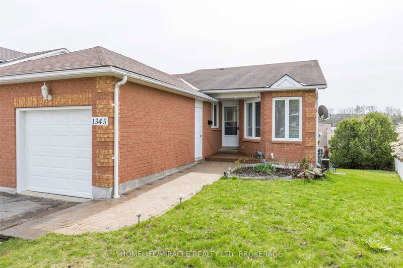 1345 Eagle Cres, Peterborough, K9K 2K7 | Image 2