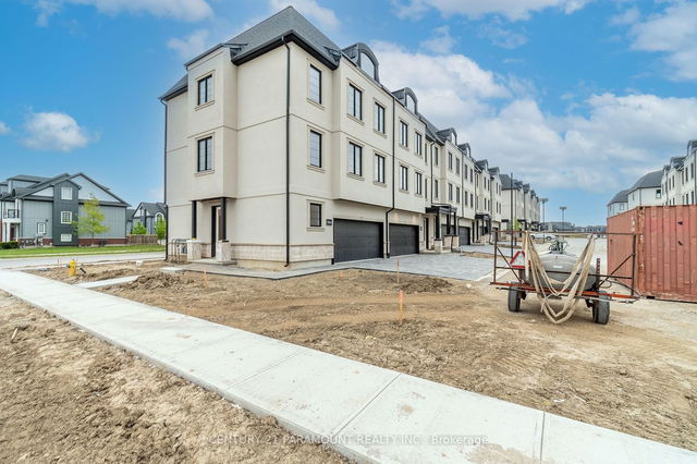 2561 Meadowlands Way