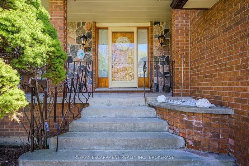 53 Glover Rd, Hamilton, L8W 3S8 | Image 3