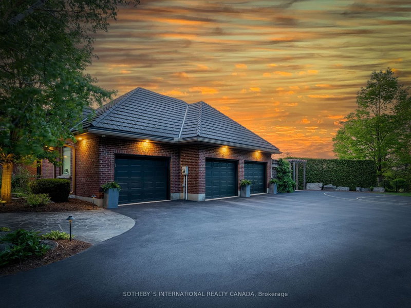 18 Fox Run Dr, Puslinch, N0B 2J0 | Image 2