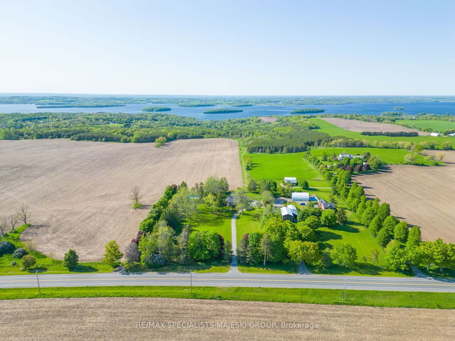 8770 Oak Ridges Drive