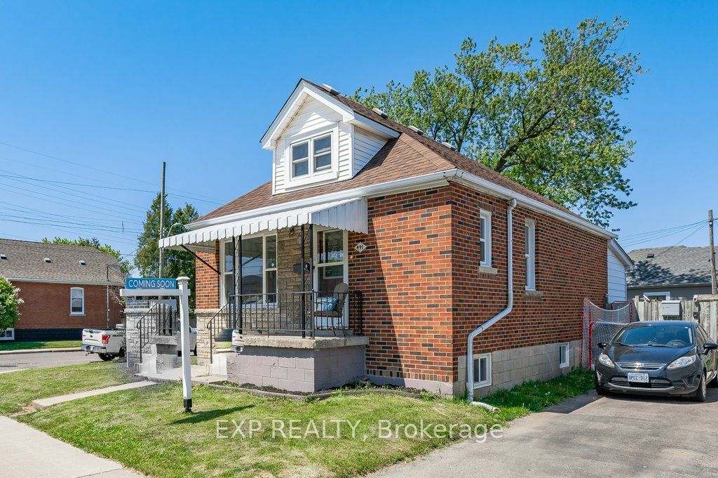 Listing Image 4