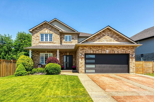 156 Stoneglen Way