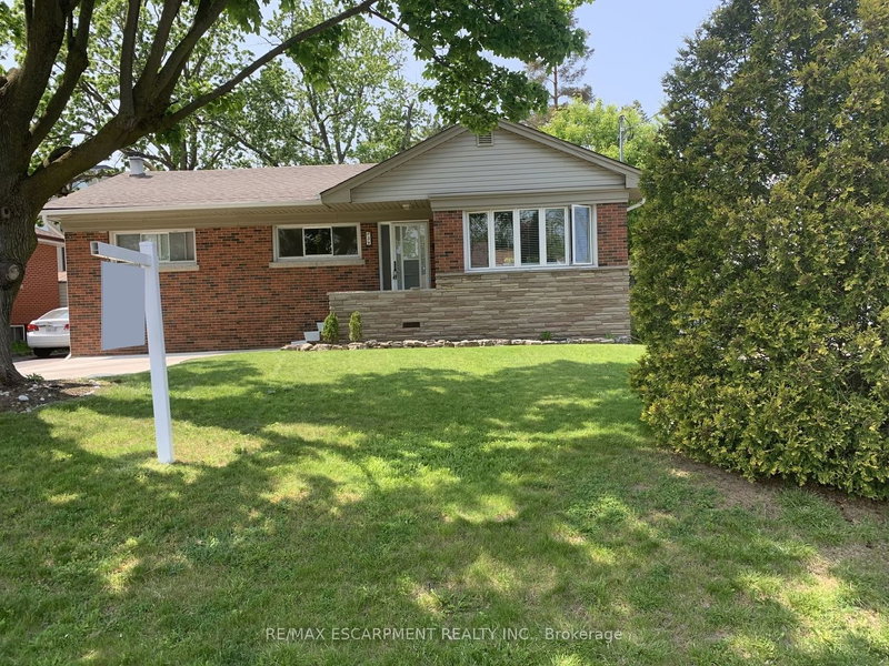 39 Bland Ave, Hamilton, L8G 3R2 | Image 2