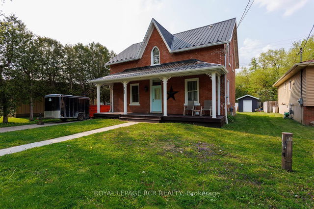 201 Leonard Street