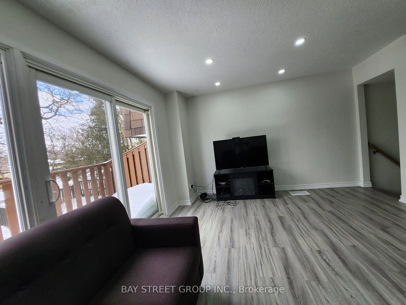 12 - 36 Greendale Dr, Hamilton, L9C 5Z4 | Image 3