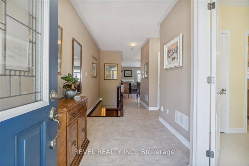 68 Galloway Tr, Welland, L3B 6G5 | Image 3