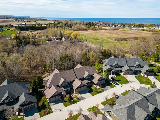21 MEADOWBROOK Lane