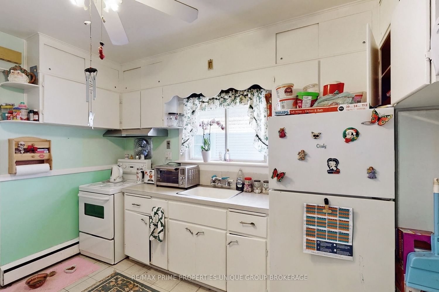 Listing Image 12