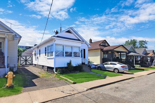 Listing Image 3