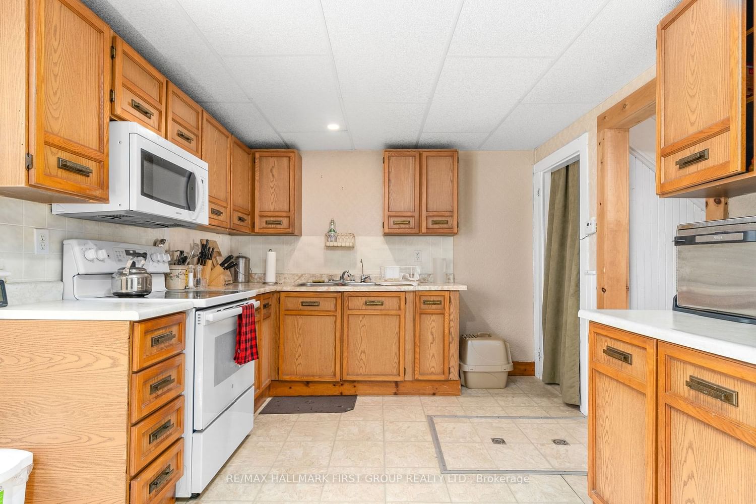 Listing Image 9