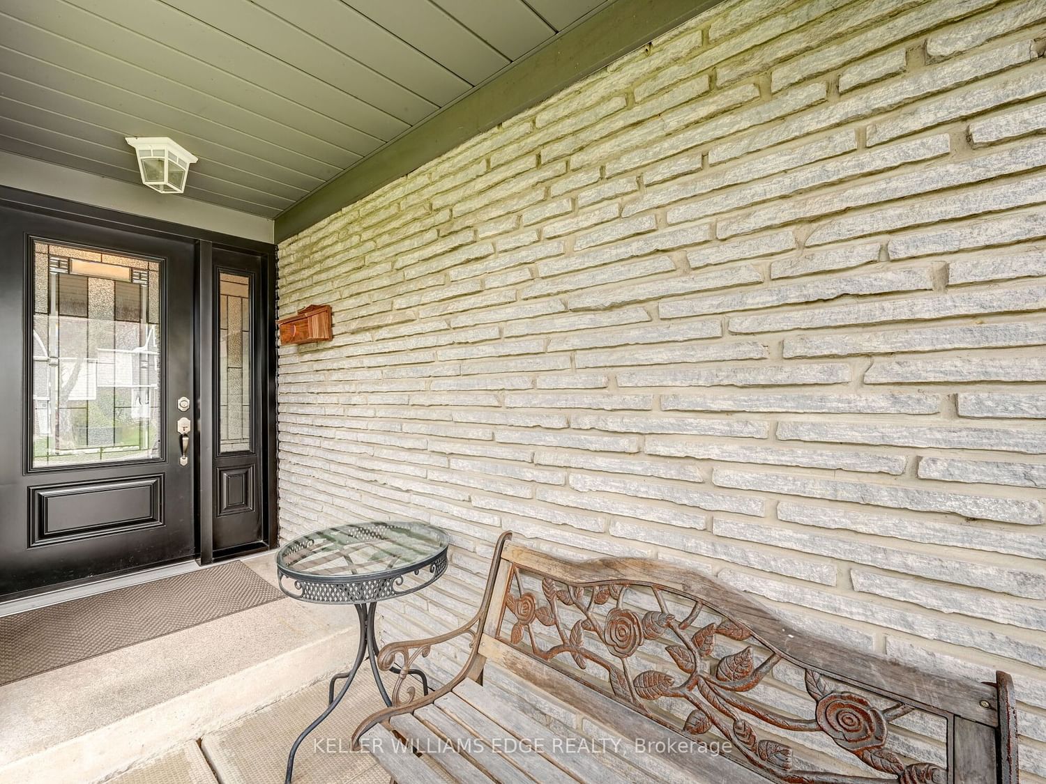 Detached House sold at 79 Ann Street, Hamilton, Ontario, L9H 5R2 - Dundas - MLS: X6081412