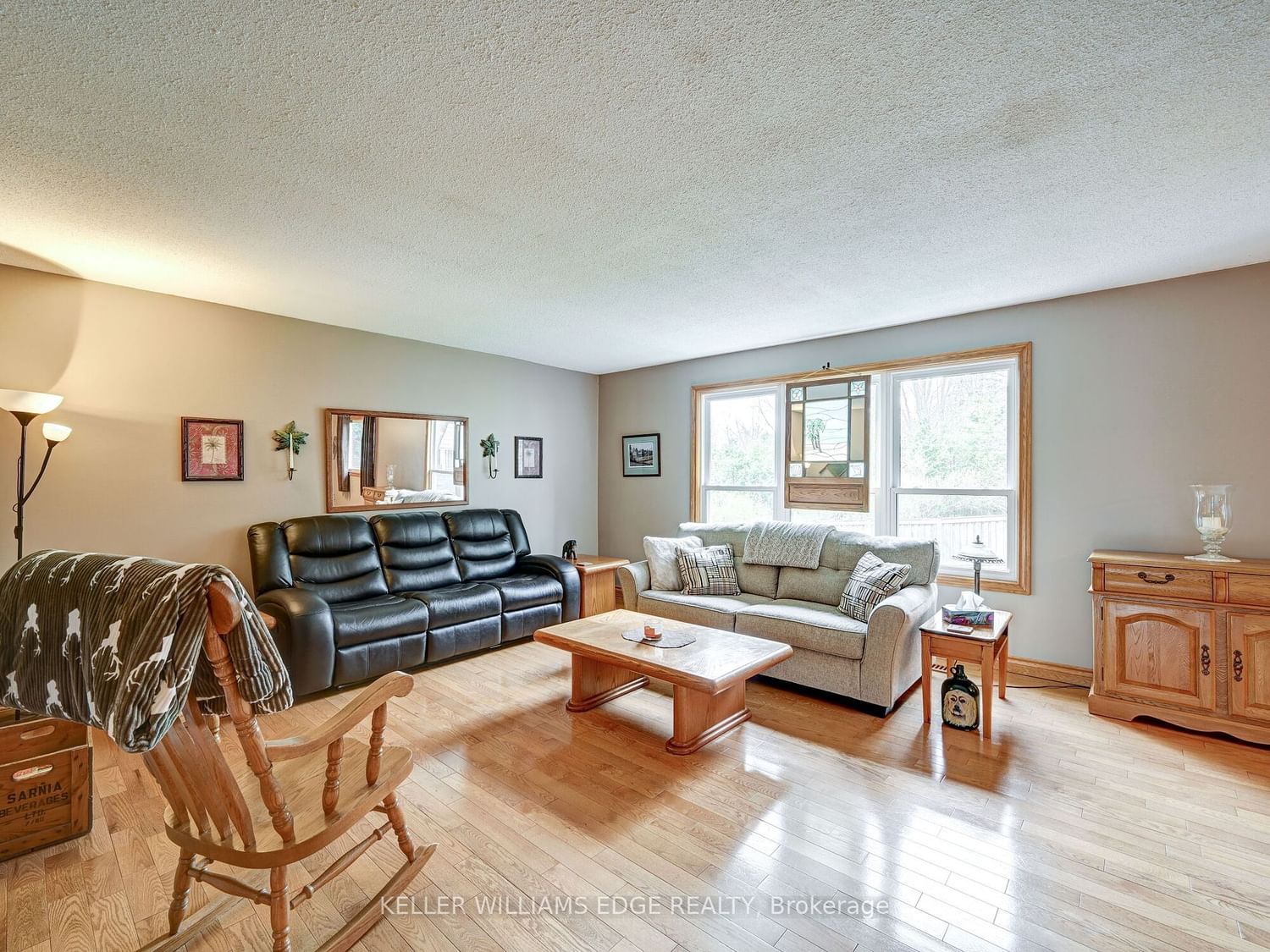 Detached House sold at 79 Ann Street, Hamilton, Ontario, L9H 5R2 - Dundas - MLS: X6081412