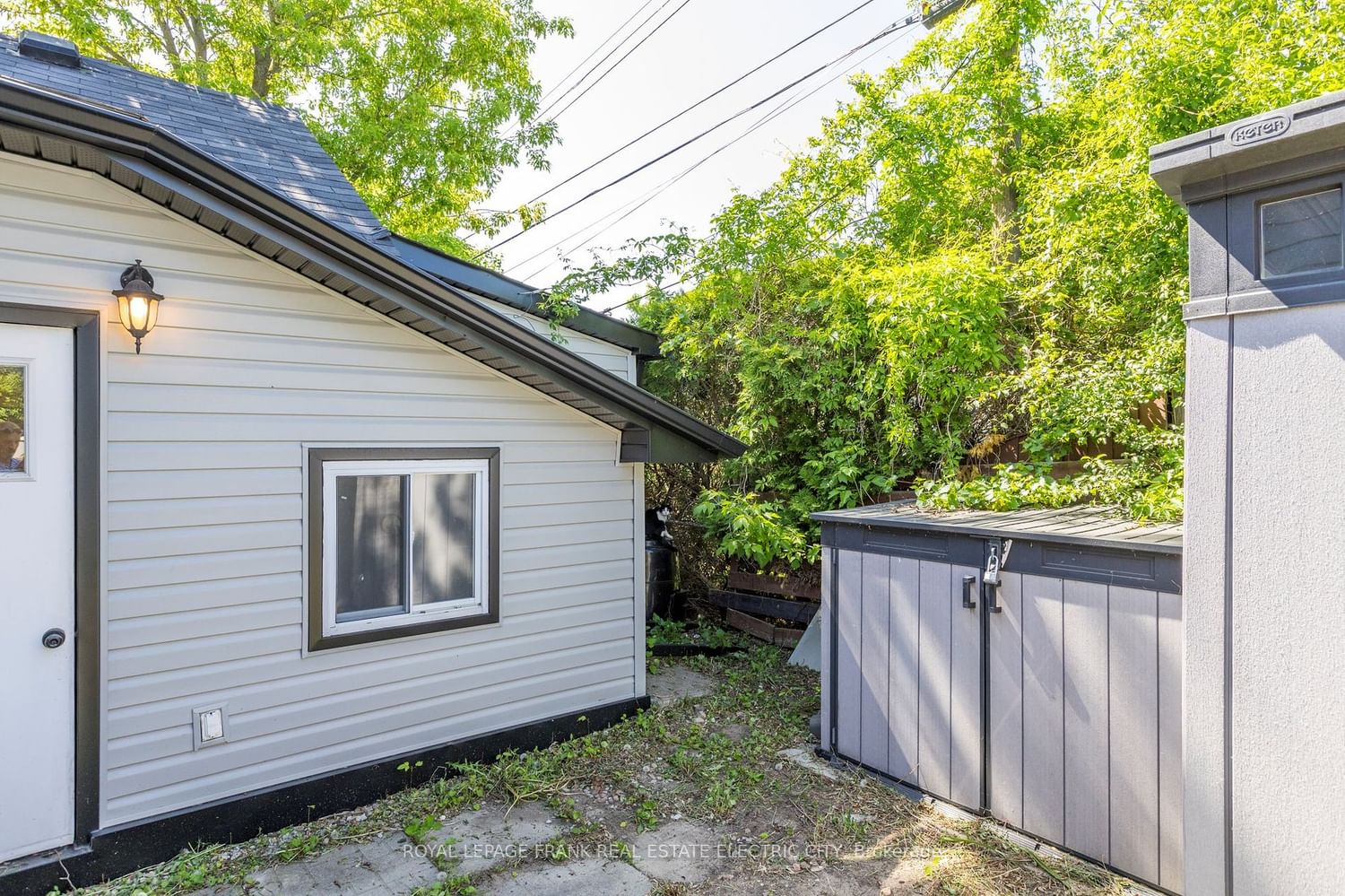 Listing Image 37
