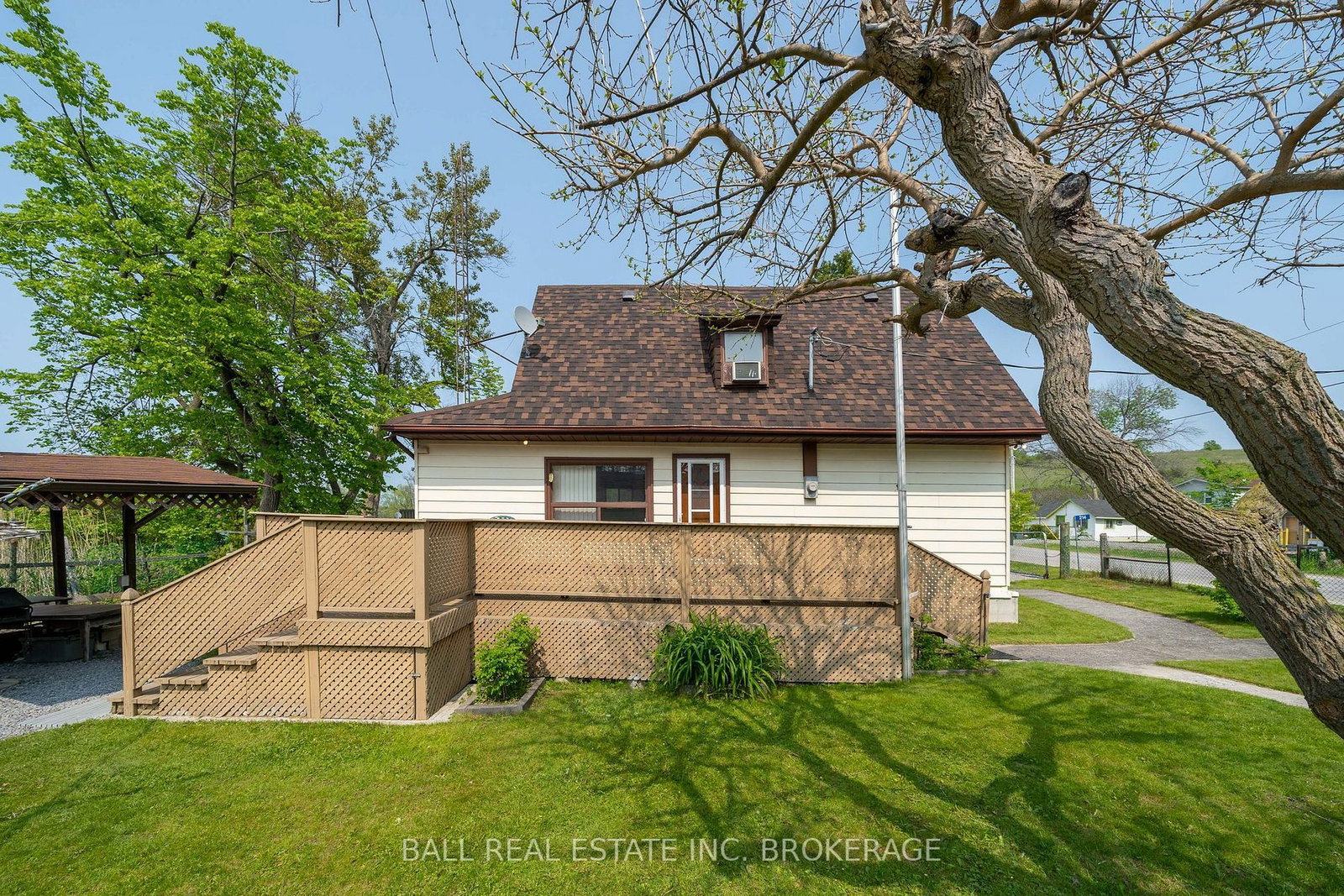Listing Image 16