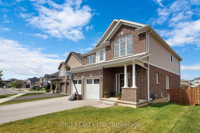 39 Bergenstein Crescent