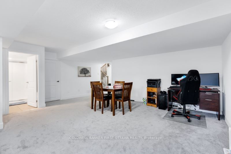 Listing Image 26