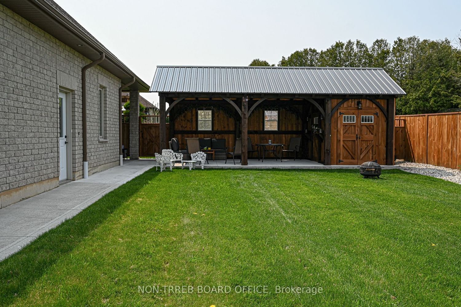 Listing Image 14