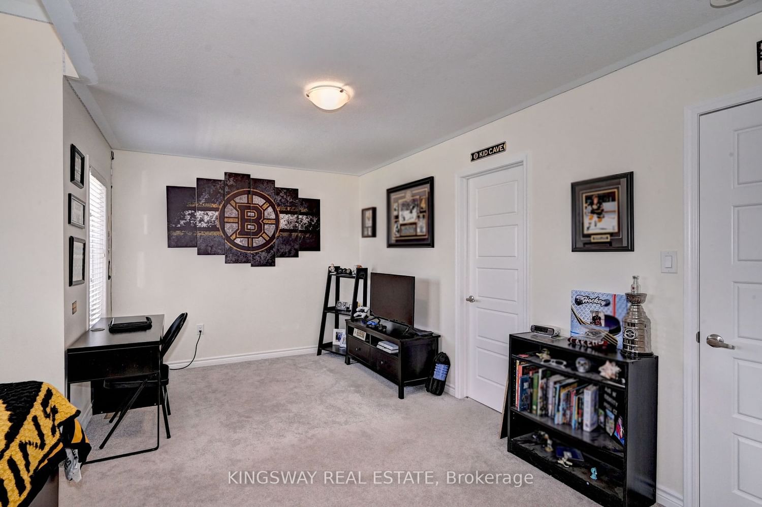 Listing Image 31
