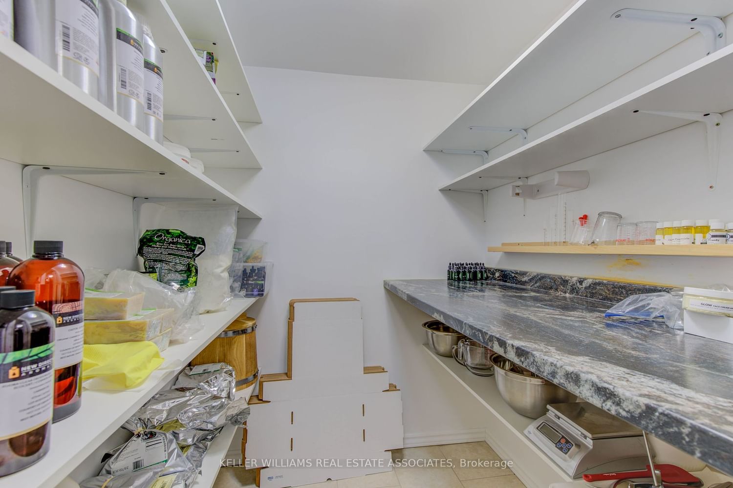 Listing Image 30