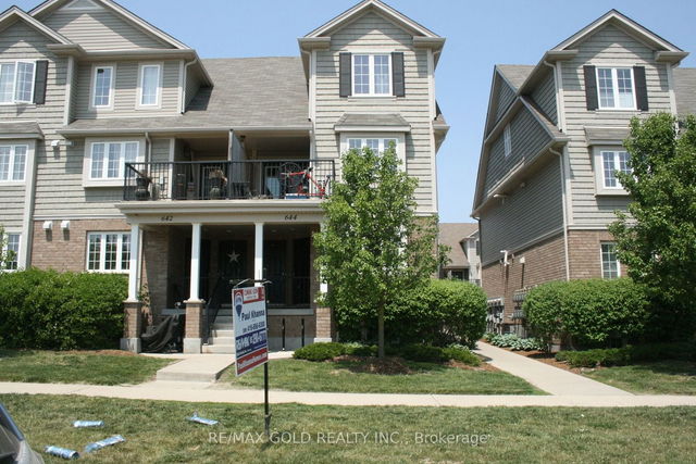 Unit B - 644 Woodlawn Road
