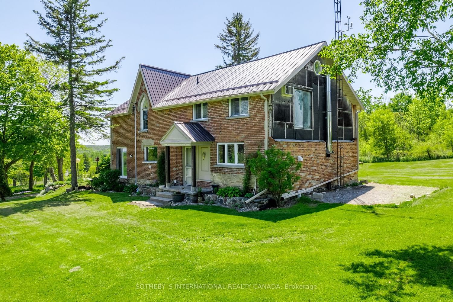 Listing Image 9