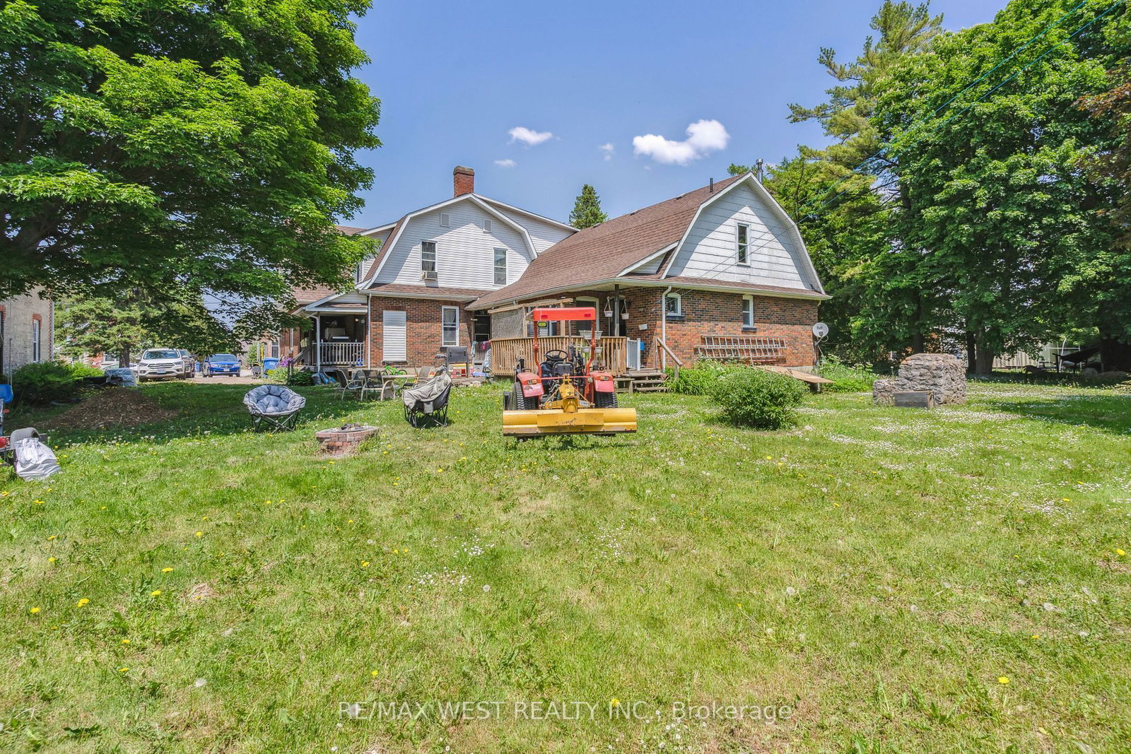 Listing Image 7