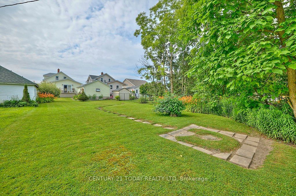 Listing Image 11