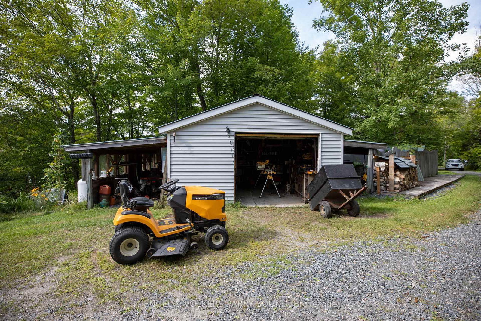 Listing Image 38