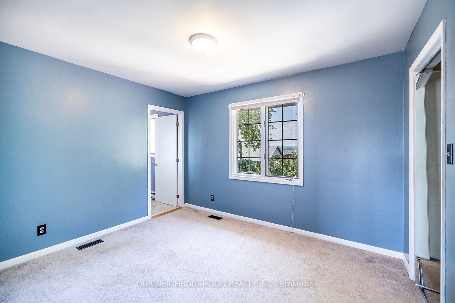 Listing Image 18