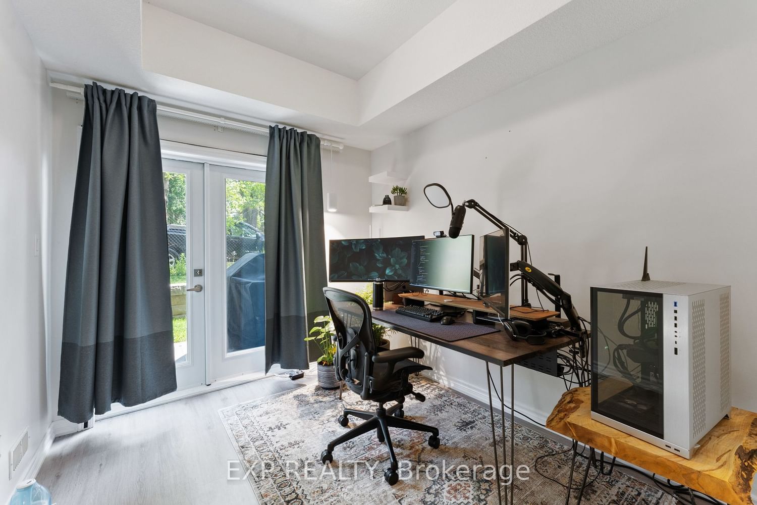 Listing Image 20