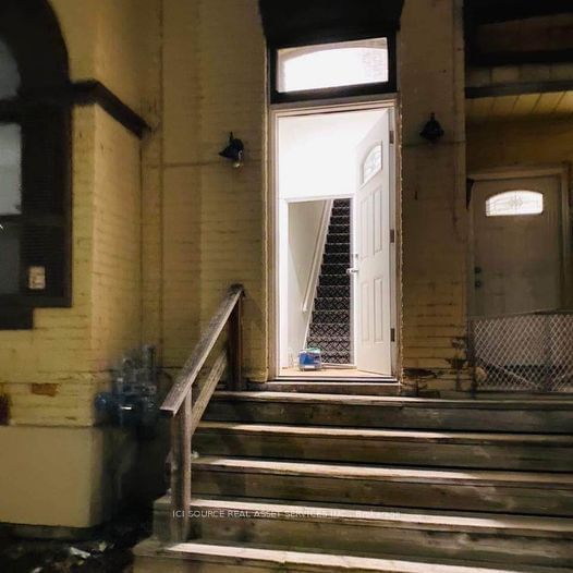 Upper - 26 Murray Street