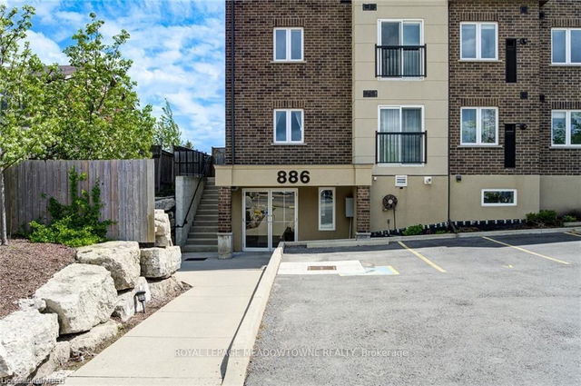 202 - 886 Golf Links Road