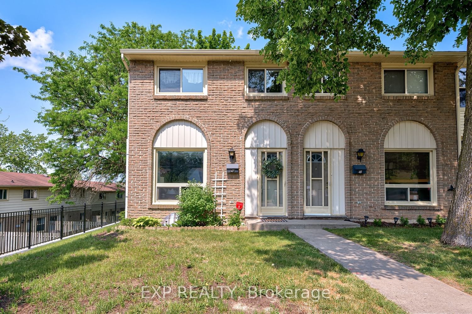 Townhouse sold at 47-165 Green Valley Drive, Kitchener, N2P 1K3 - MLS: X6091632