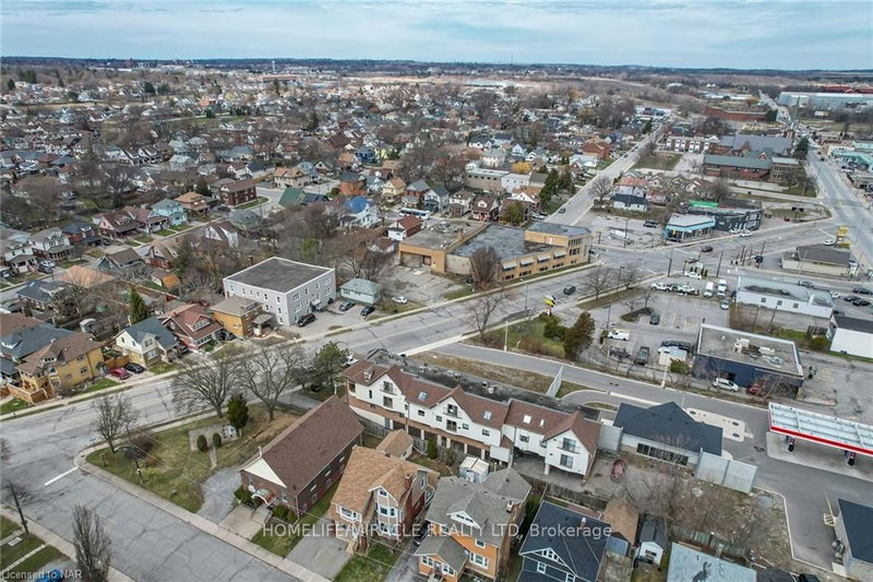 201 - 4872 Valley Way, Niagara Falls, L2E 1W3 | Image 3