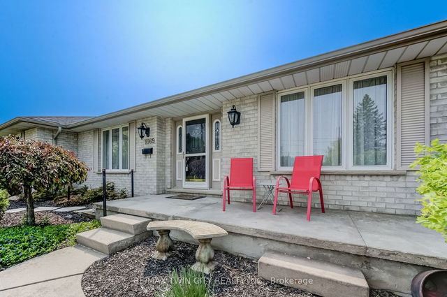 1069 Sunset Drive