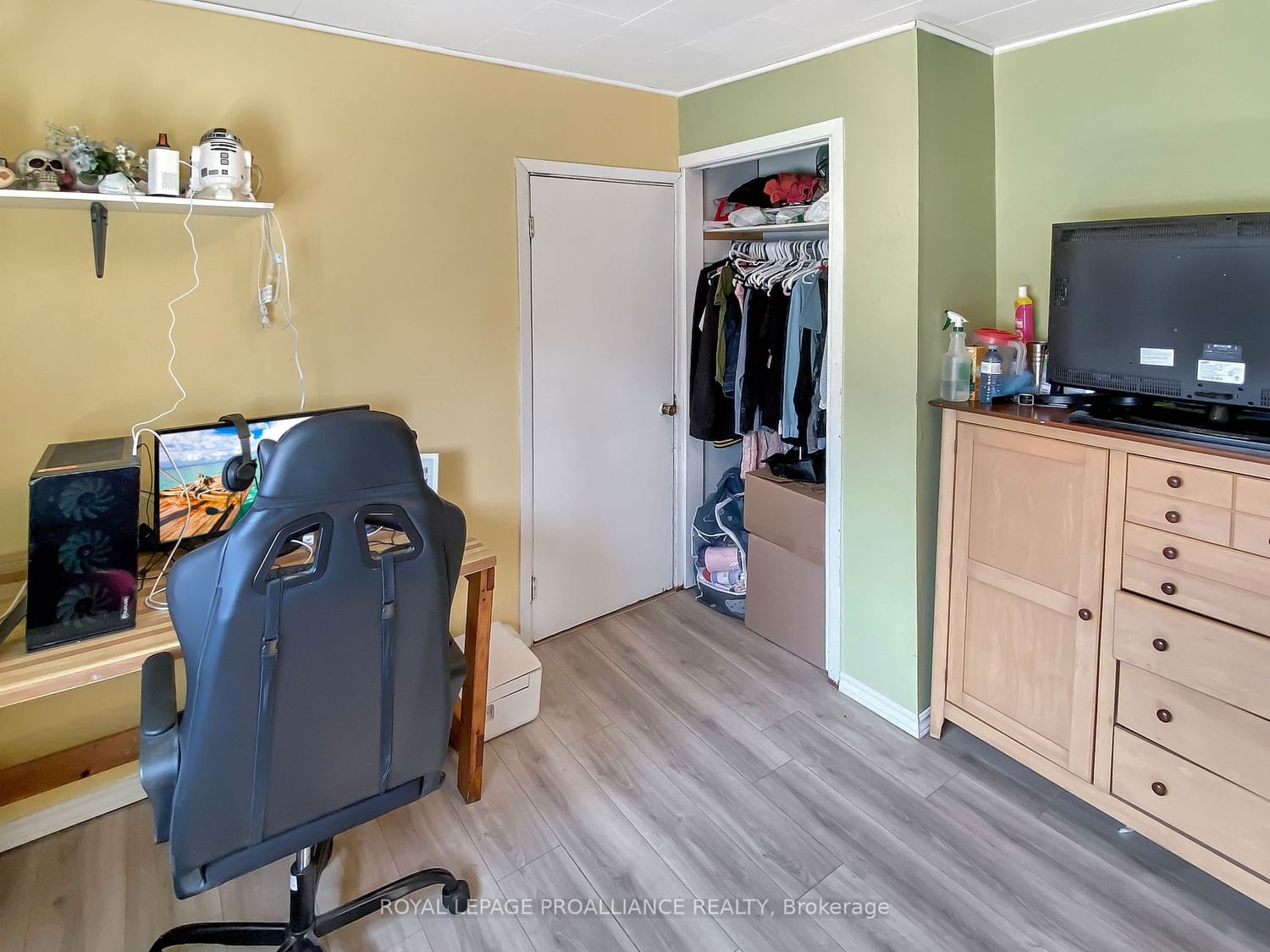 Listing Image 20