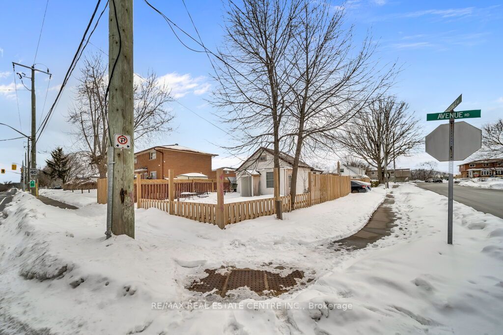 Listing Image 12