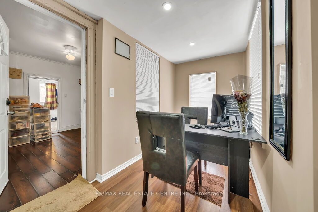 Listing Image 23