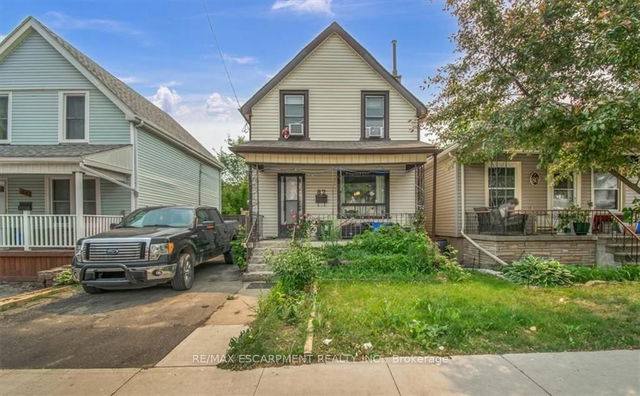 82 Garside Drive