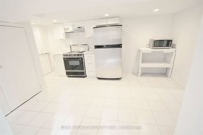 Bsmt - 112 Leland St, Hamilton, L8S 3A2 | Image 3