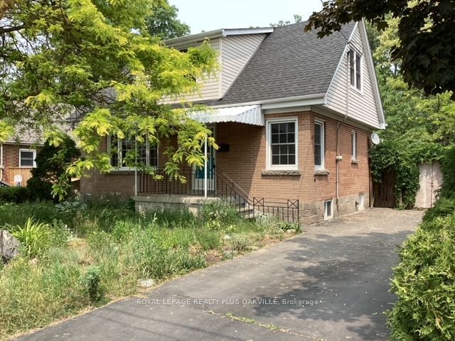 Detached House sold at 20 Concord Avenue, Hamilton, Ontario, L9H 1R6 - Cootes Paradise - MLS: X6119152