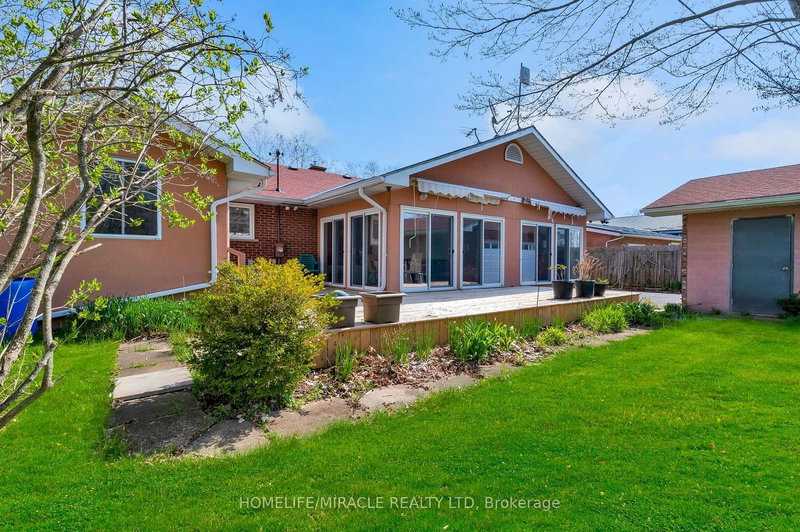 3035 Niagara Pkwy, Fort Erie, L2A 5M4 | Image 3