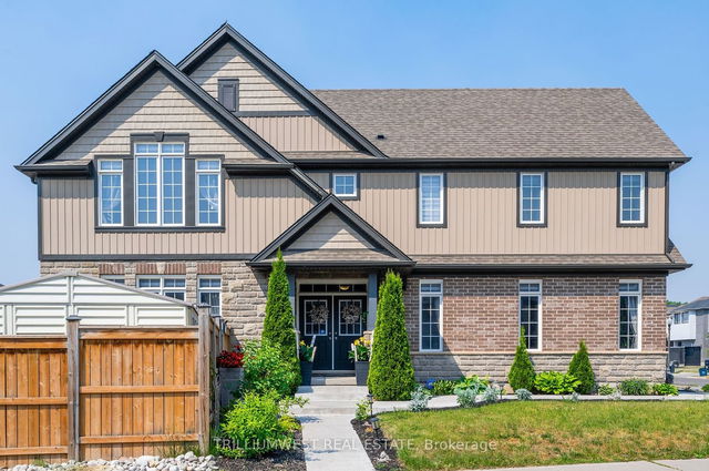 203 Moorlands Crescent