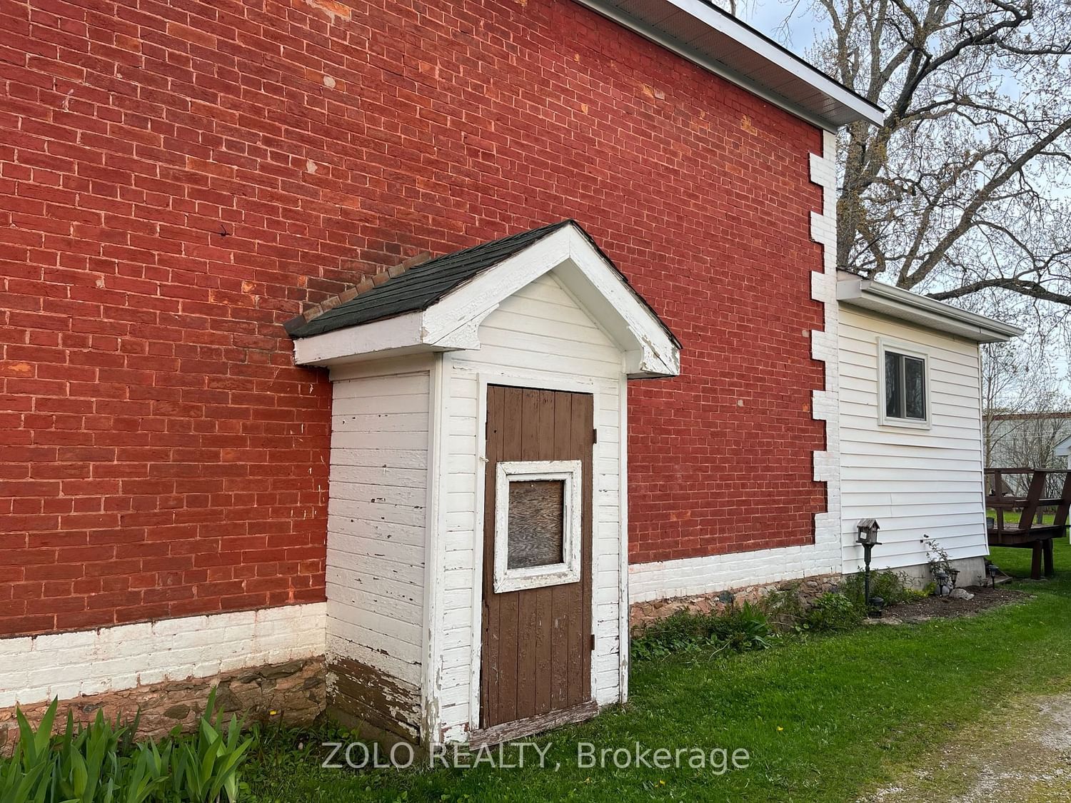 Listing Image 3