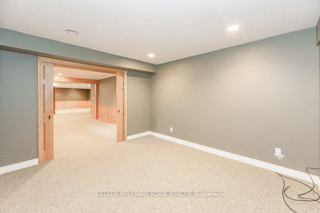Listing Image 30