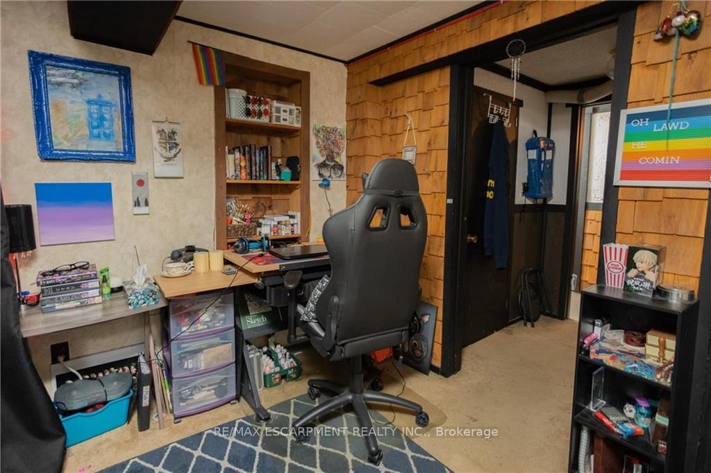 Listing Image 33