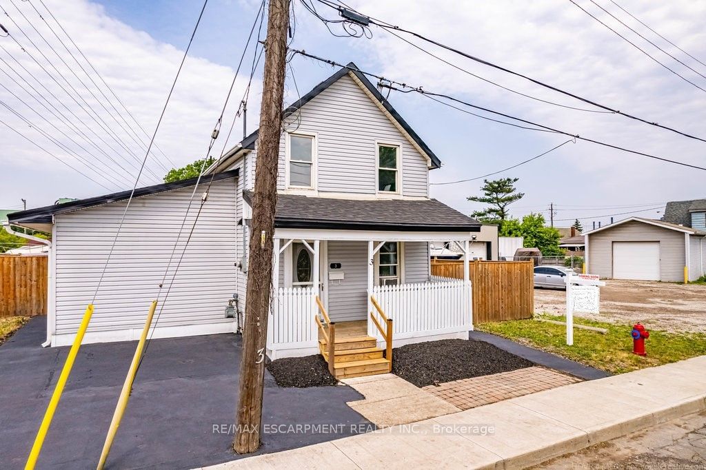 Listing Image 3