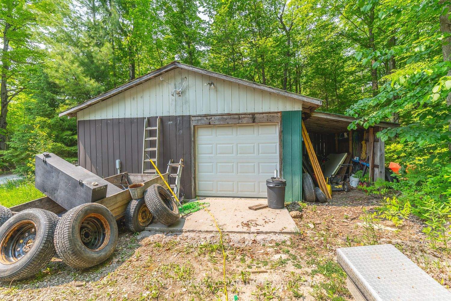 Listing Image 33